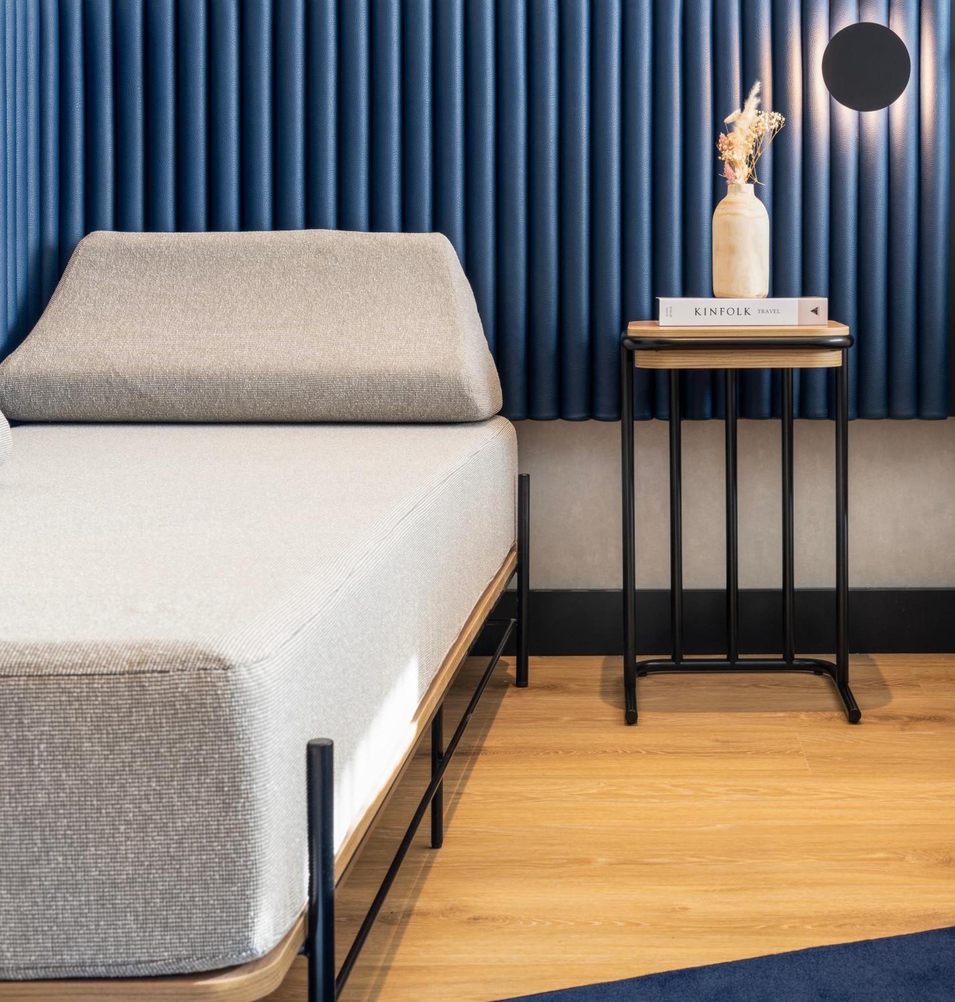 Отель Pullman Madrid Airport & Feria Экстерьер фото